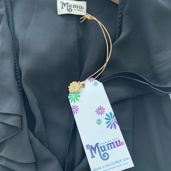 Show Me Your Mumu Rapunzel Cape Duster in Black - Picture 9 of 10